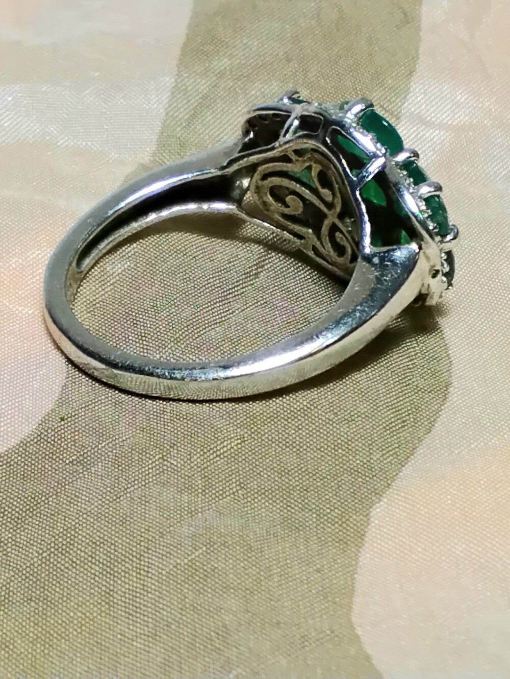 925 Silver Emerald Cluster Ring Sz 8 - Picture 3 of 7